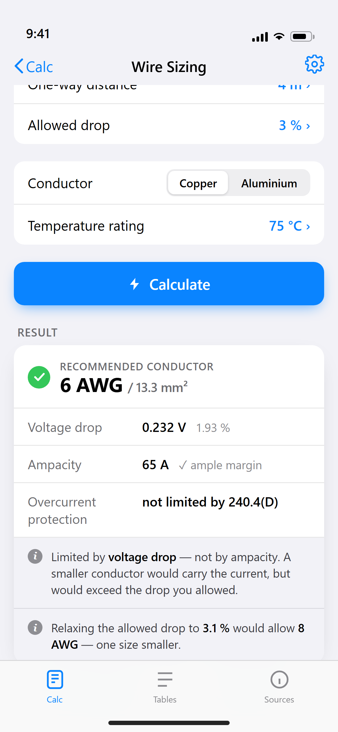 The wire sizing screen: inputs for current, distance and voltage, and a result showing a 6 AWG recommendation.